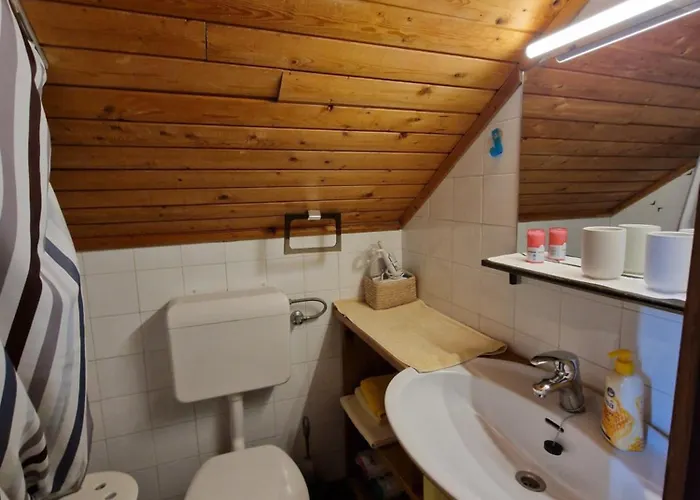 アパート Nana & *